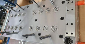 16 Cavity Injection Mould for Effervescent Lid